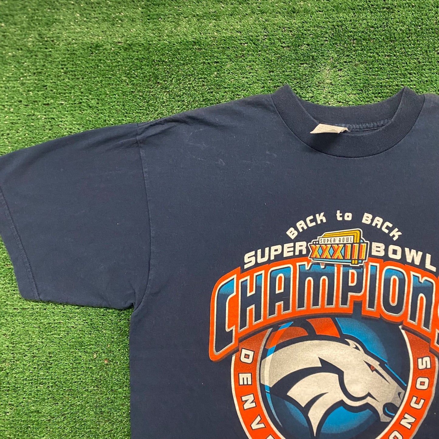 Vintage 90s Denver Broncos Football Essential NFL Sports Tee