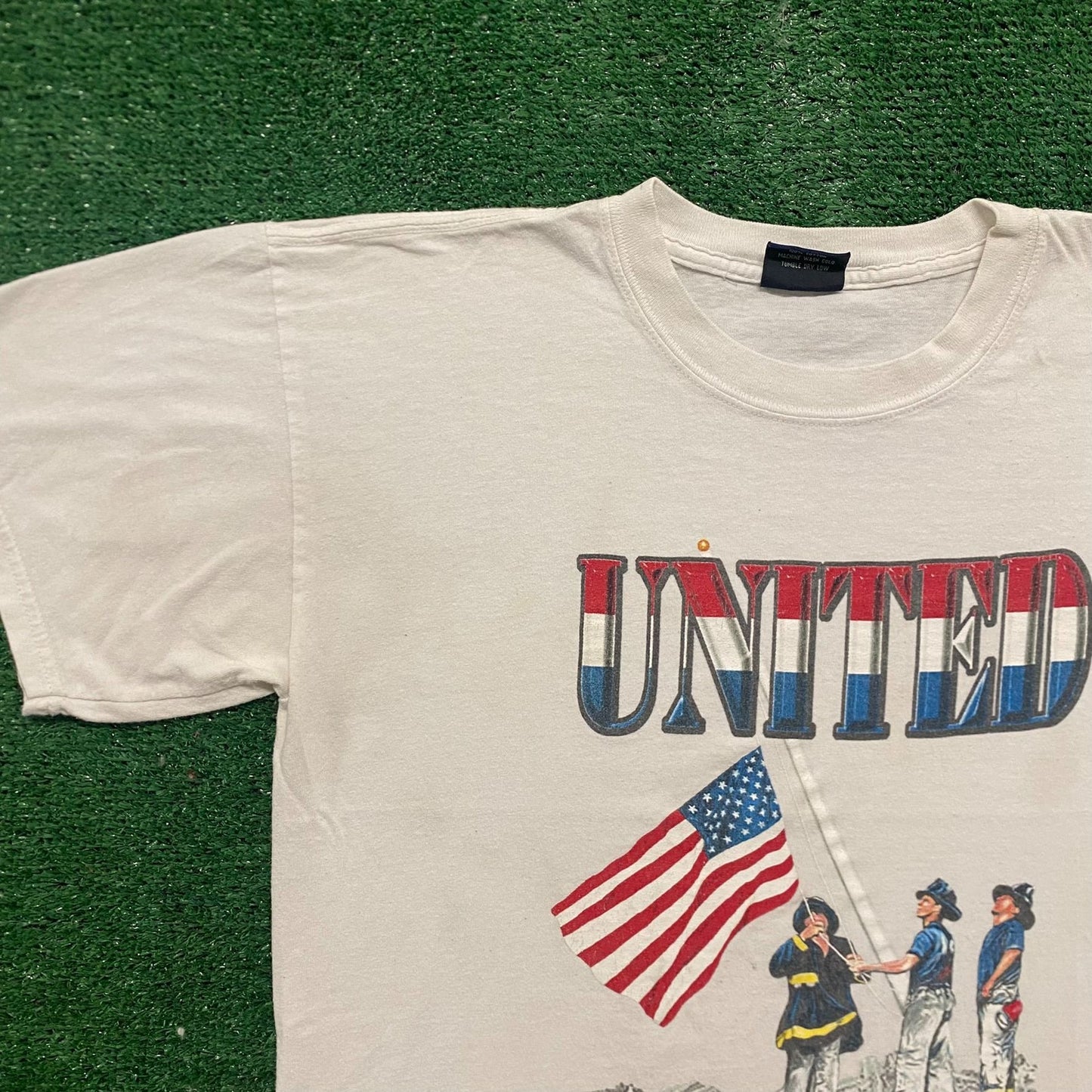 Vintage Y2K Ground Zero 9/11 Essential USA American Flag Tee