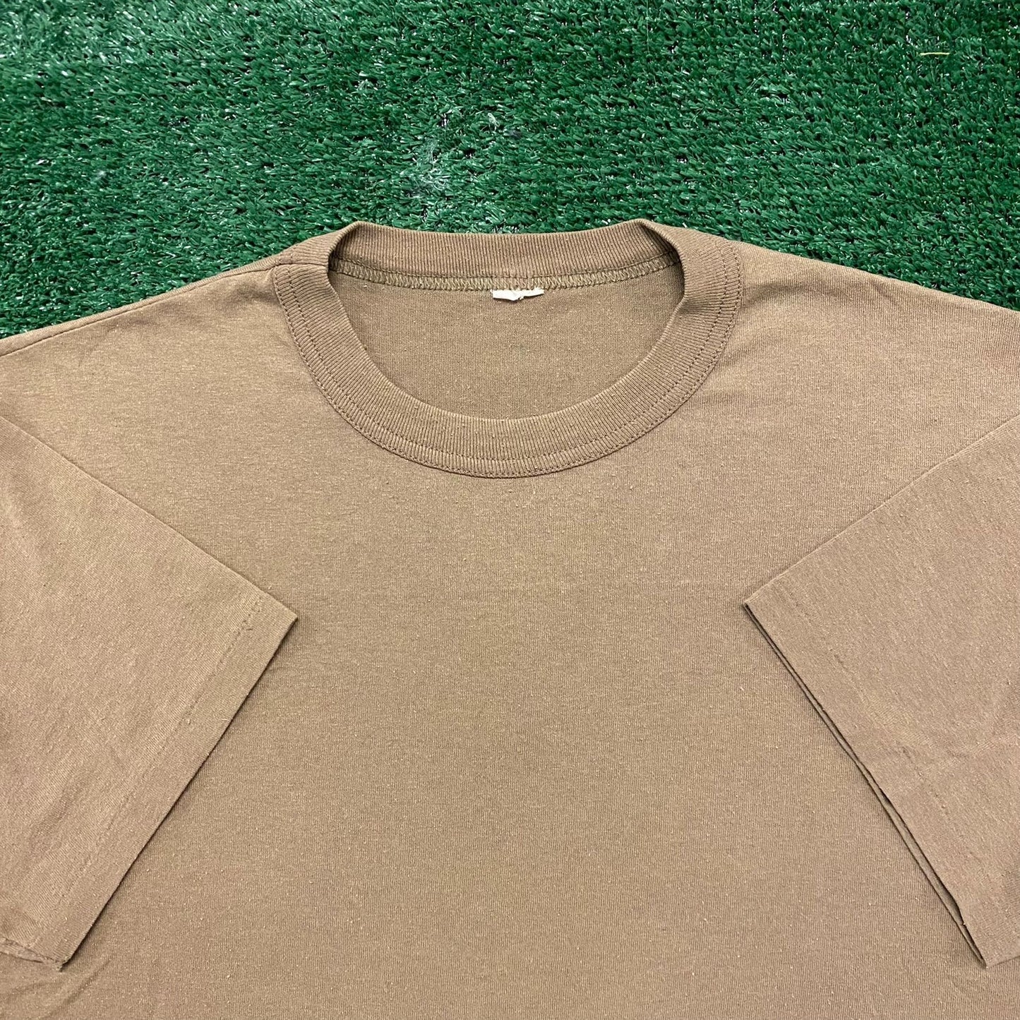Tan Khaki Vintage 90s Blank Plain Single Stitch T-Shirt