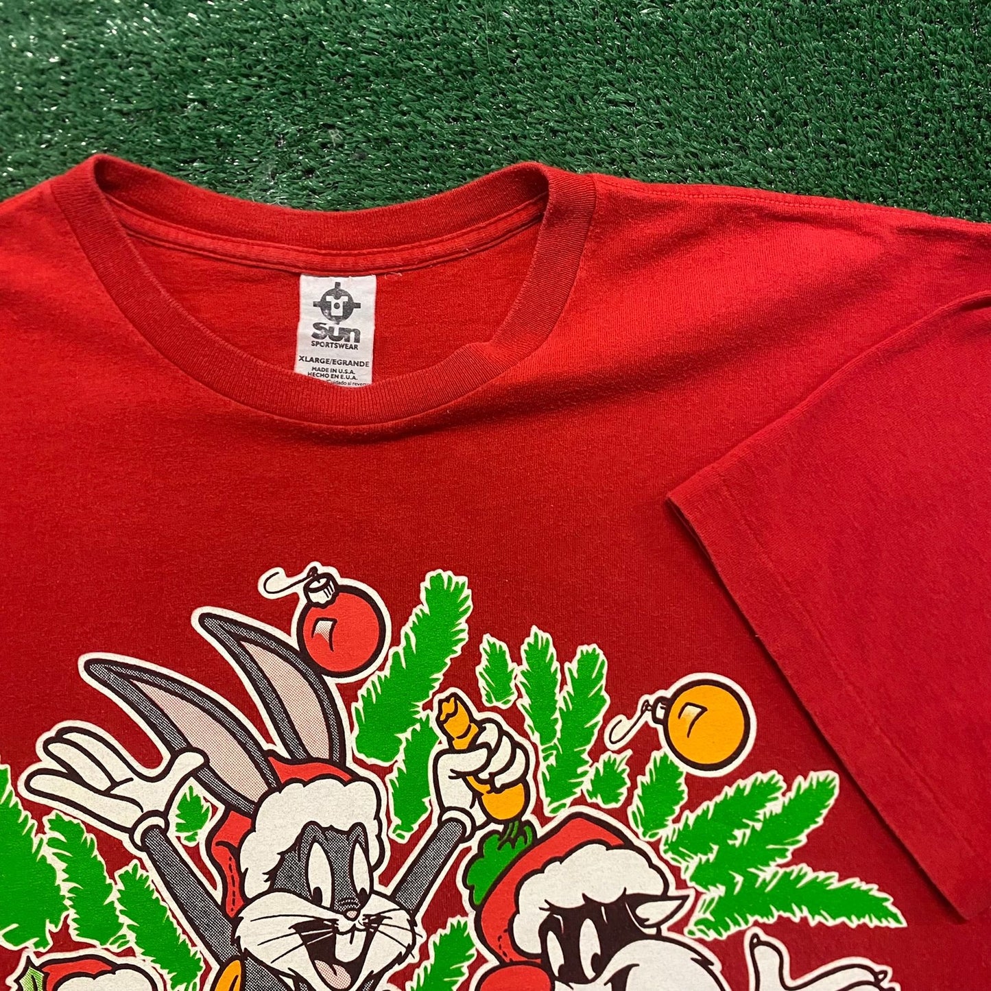 Looney Tunes Christmas Vintage 90s Cartoon T-Shirt