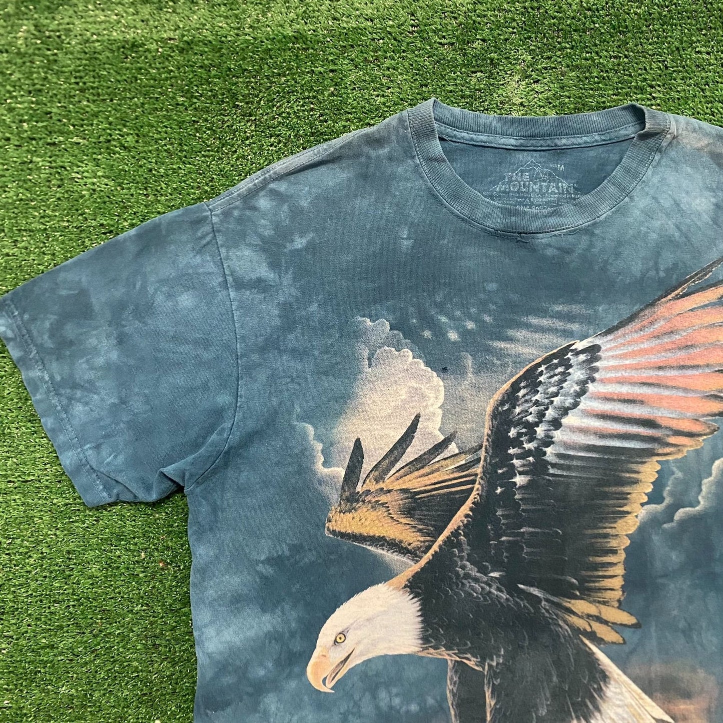 Vintage Y2K American Eagle Flag Tie Dye Nature Art Tee