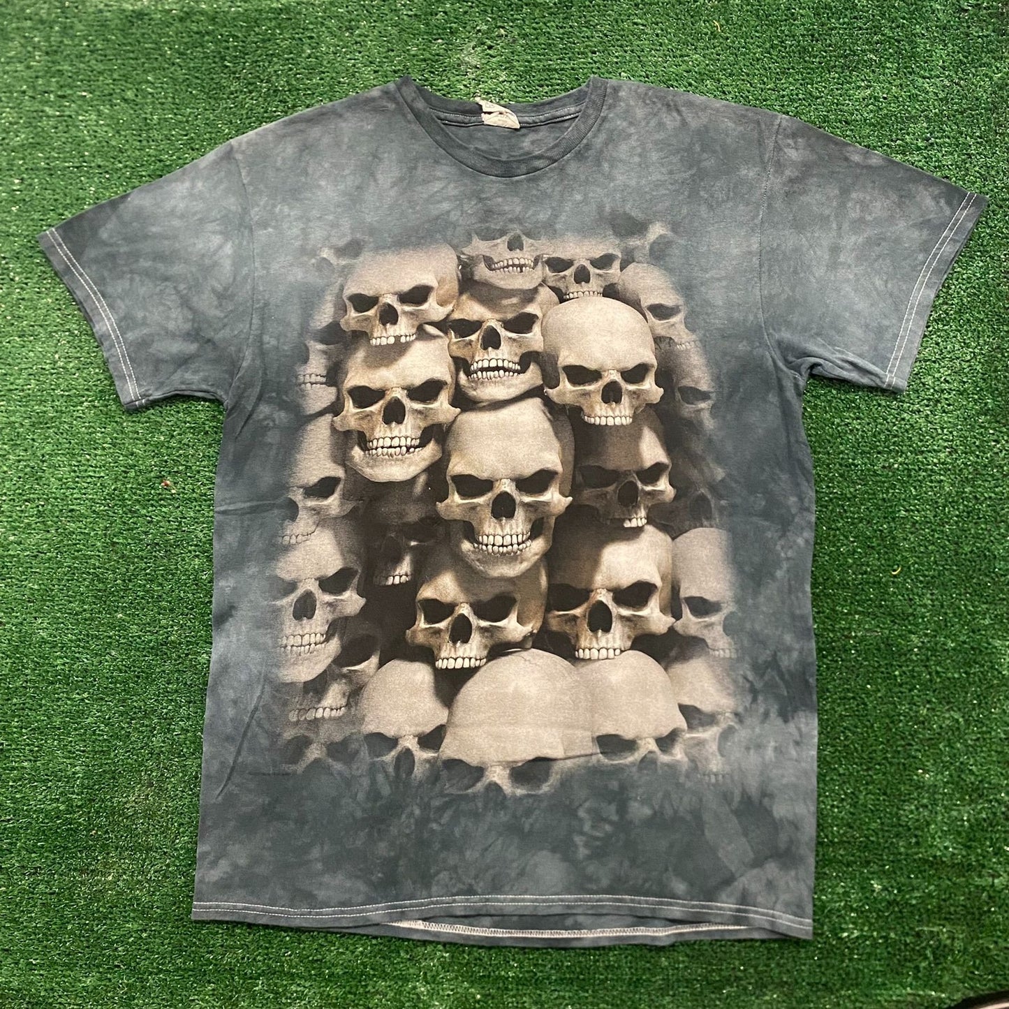 Skulls Pile Vintage Mall Goth Emo Death T-Shirt