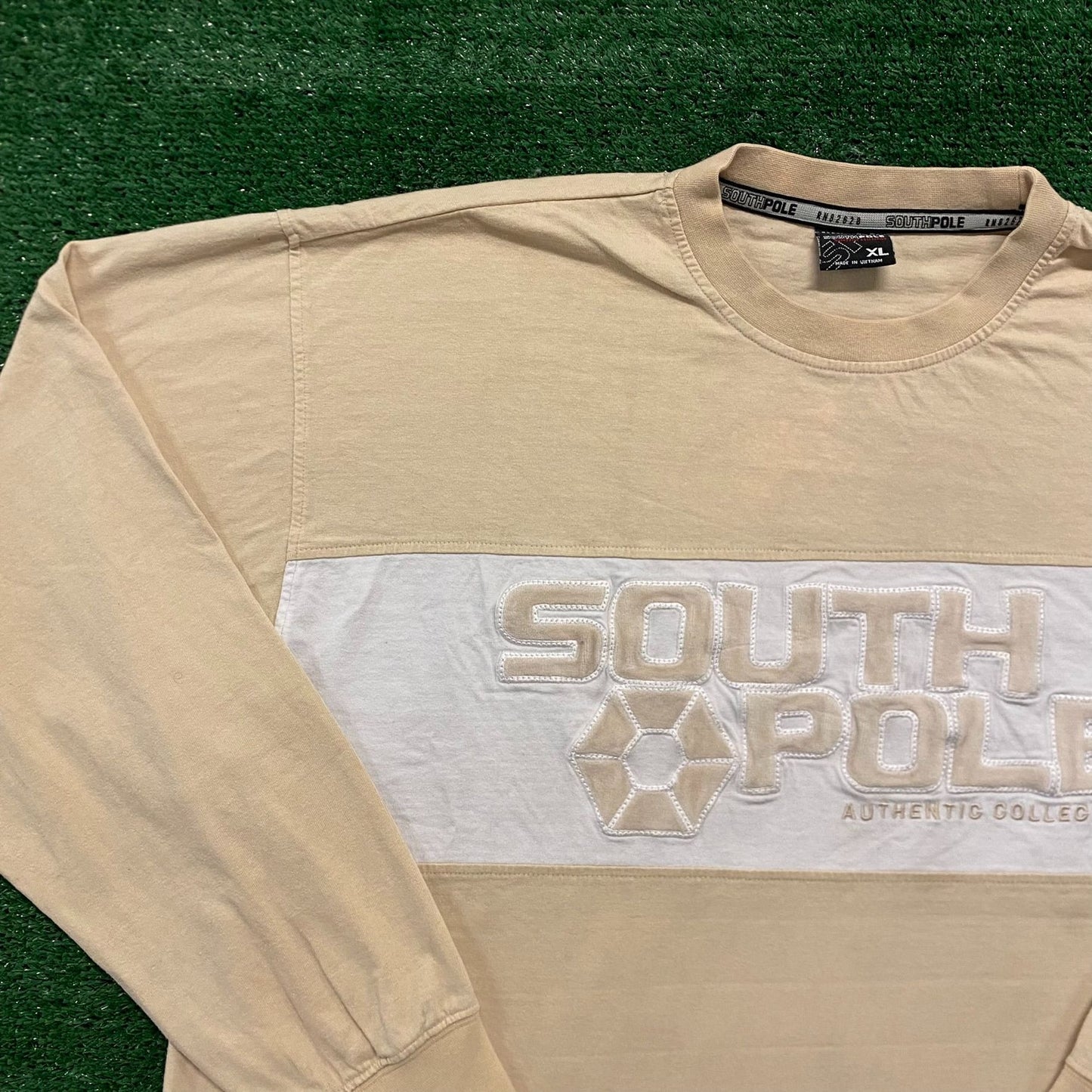 South Pole Embroidered Spell Out Vintage Y2K T-Shirt