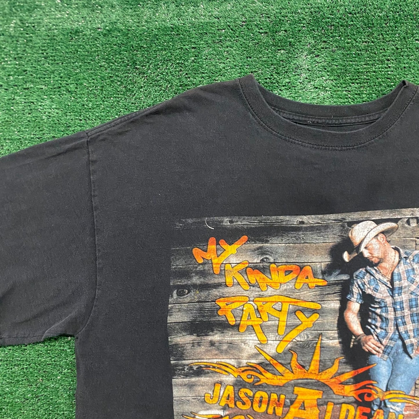 Vintage Y2K Jason Aldean Party Tour Country Music Band Tee