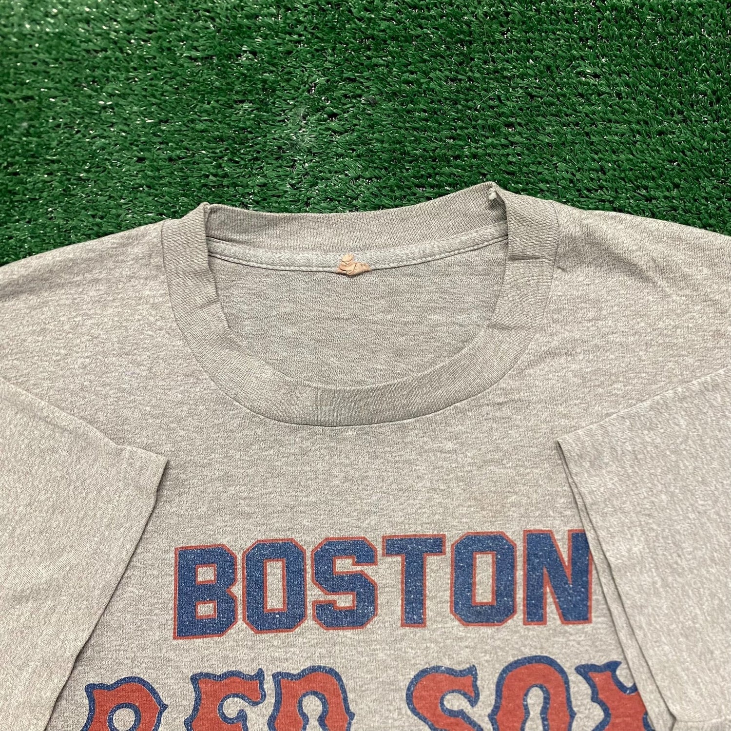 Red Soxs Suck | Essential T-Shirt