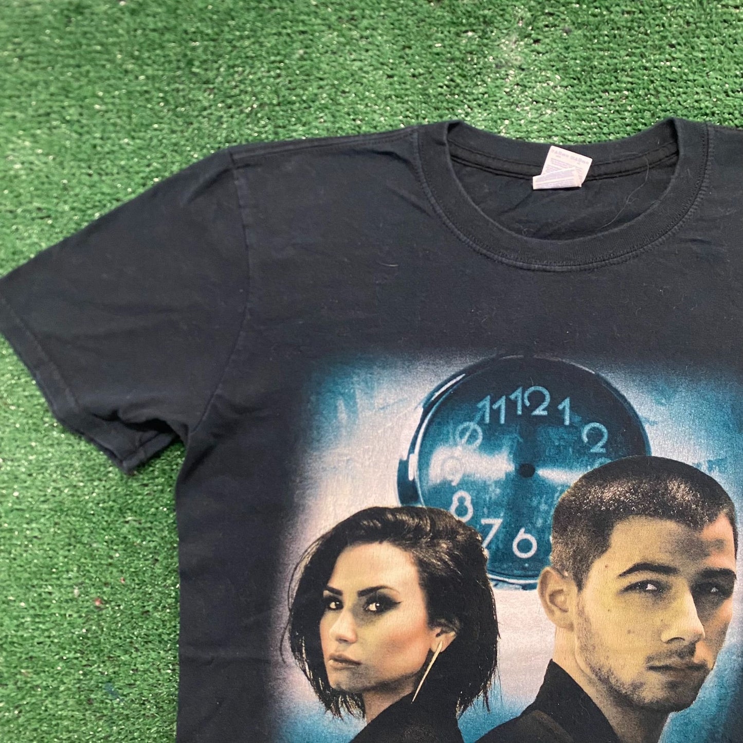 Essential Demi Lovato Nick Jonas Concert Band Tour T-Shirt