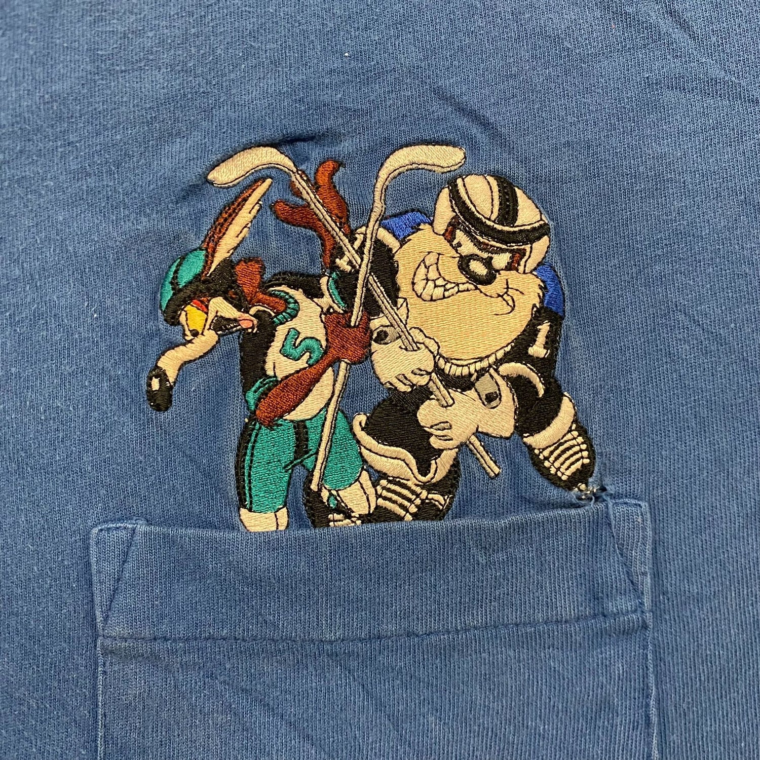 Vintage NHL Dallas Stars Looney Tunes Taz T-Shirt, Dallas Stars Shirt -  Listentee