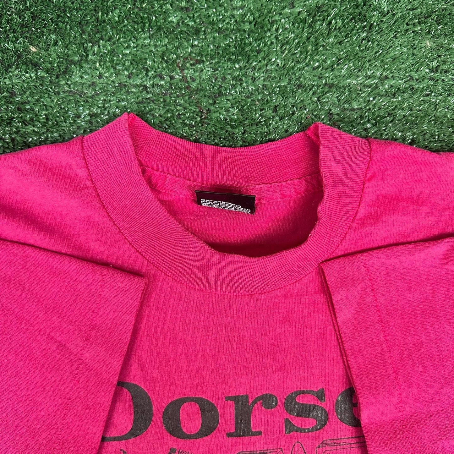 Vintage 90s Dorset Vermont T-Shirt Hot Pink L Single Stitch Small Town Humor