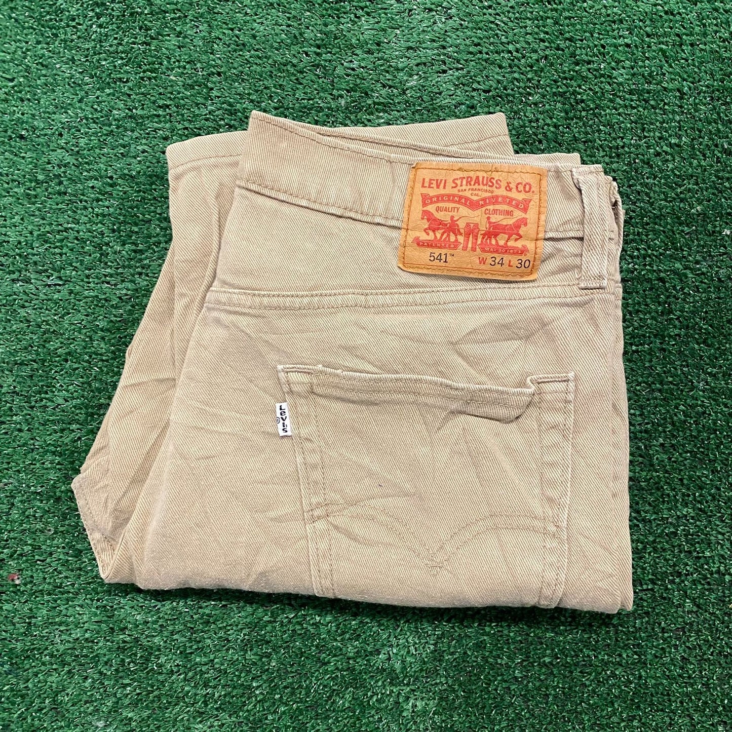 Levi's 541 Athletic Taper Fit Vintage Chinos Work Pants