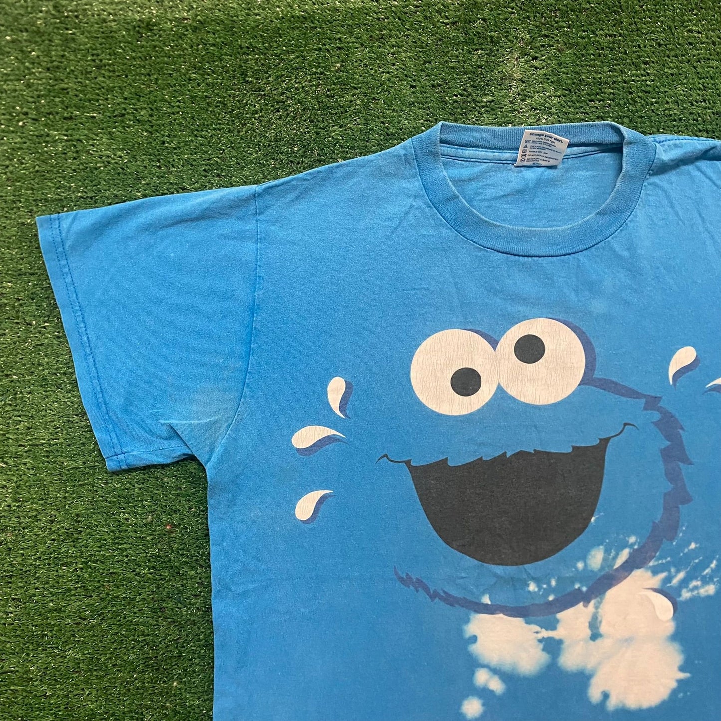 Vintage Y2K Essential Cookie Monster Sesame Street T-Shirt