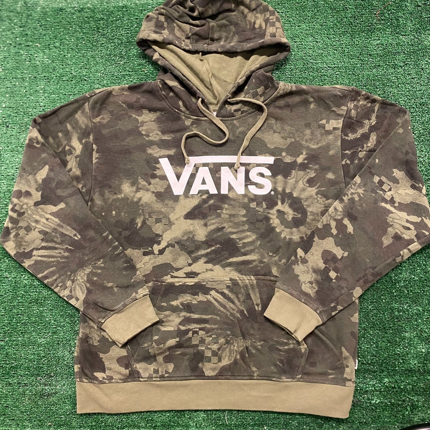 Vintage Y2K Vans Spell Out Essential Forest Camo Hoodie