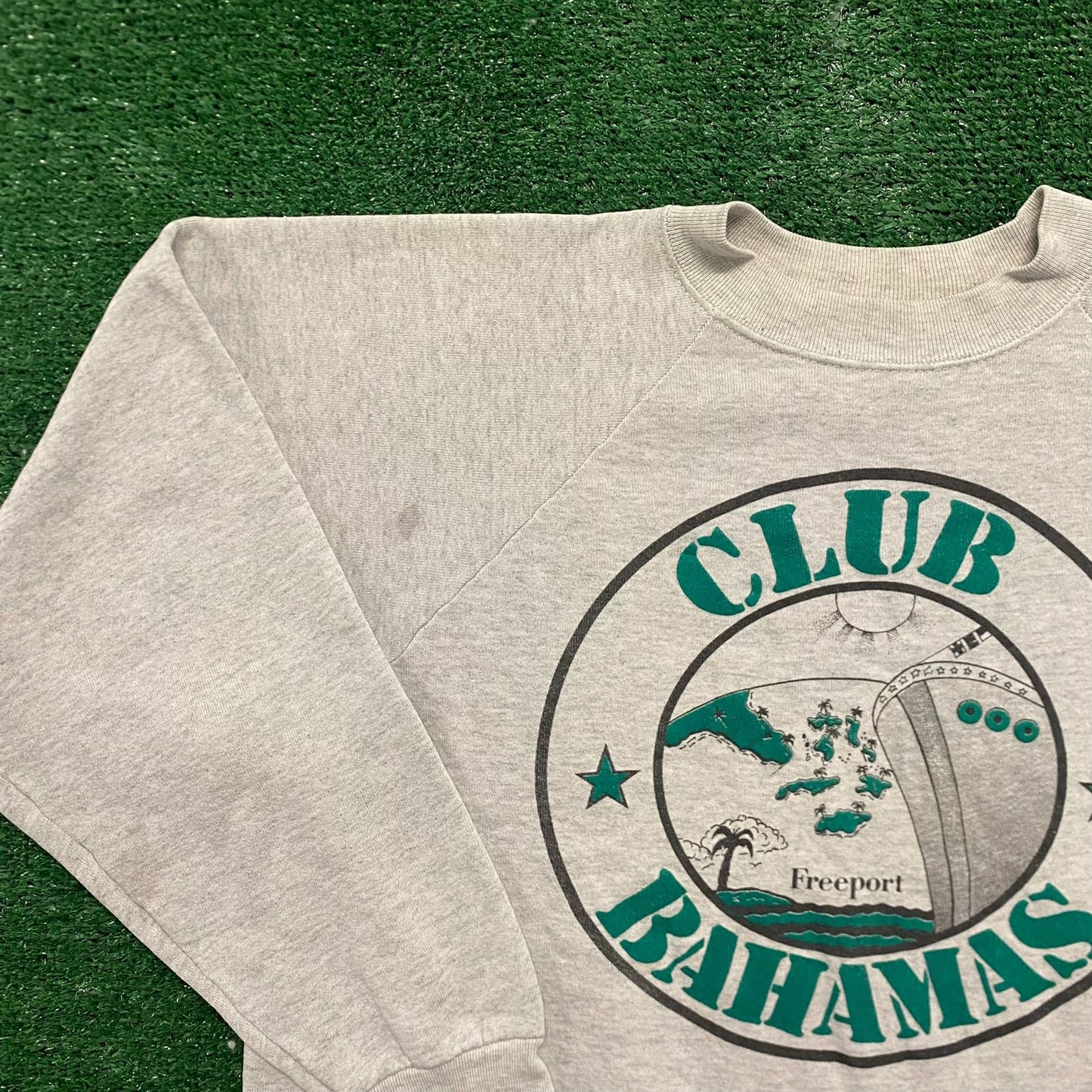 Vintage 90s Freeport Bahamas Tourist Crewneck Sweatshirt