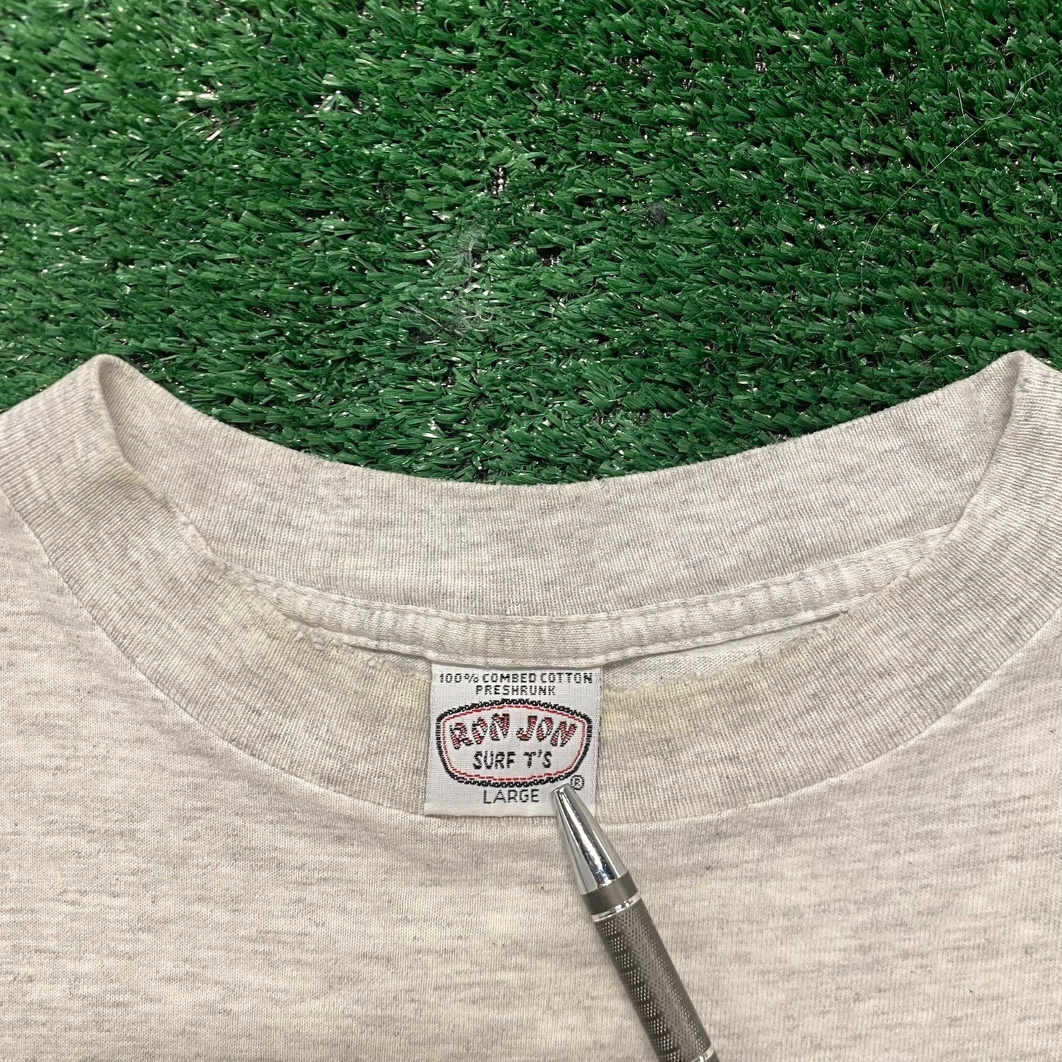Vintage Ron Jon Surf Shop Sweat-shirt à col rond Pull de surf Vintage Ron Jon Surf Shop Sweat-shirt à col rond Pull de surf