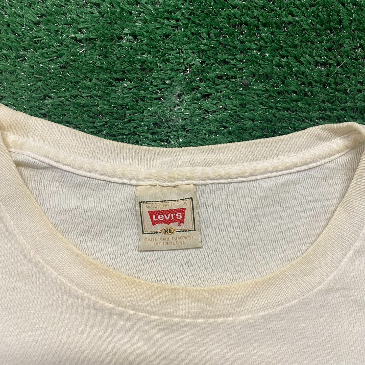 Vintage 90s Levi's Quote Slogan Baggy Single Stitch Tee