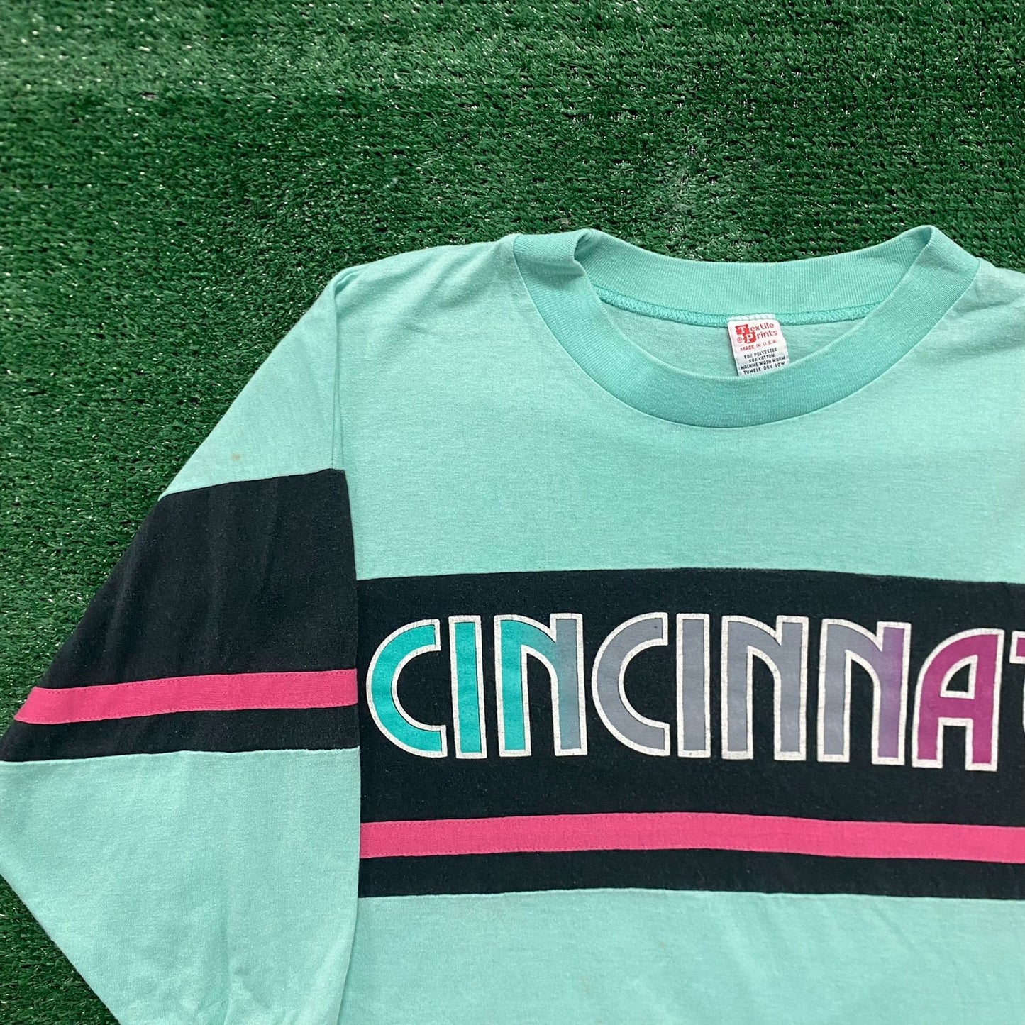 Vintage 80s Cincinnati Tourist Essential Crewneck Sweatshirt