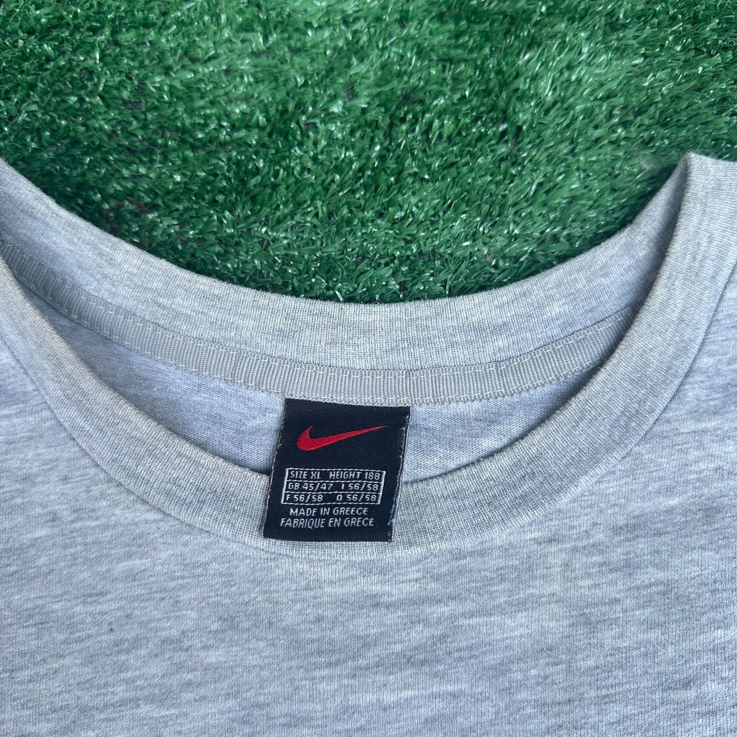 Vintage 90s Nike Mini Swoosh Logo T-Shirt Minimalist Athletic Streetwear Gray XL