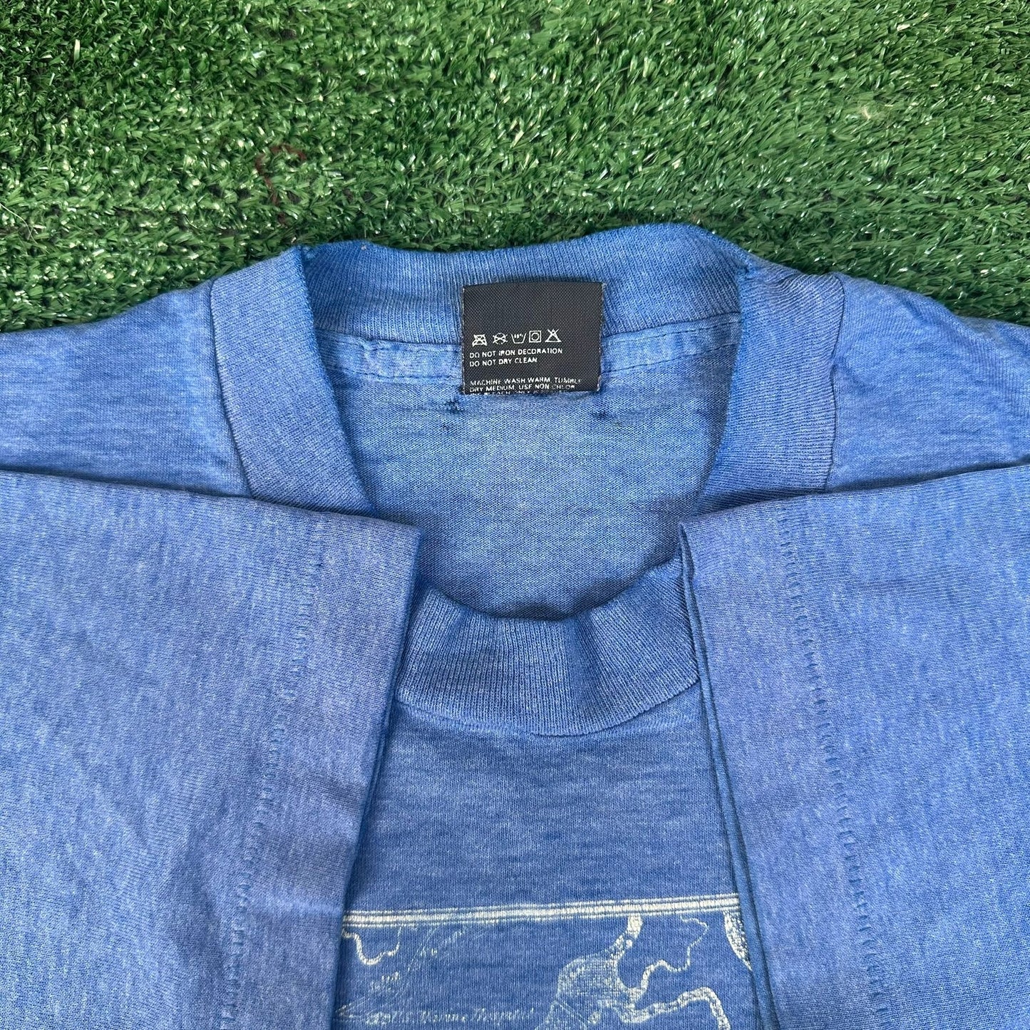 Vintage 90s Boston Harbor Map T-Shirt Blue M Single Stitch Coastal Nautical