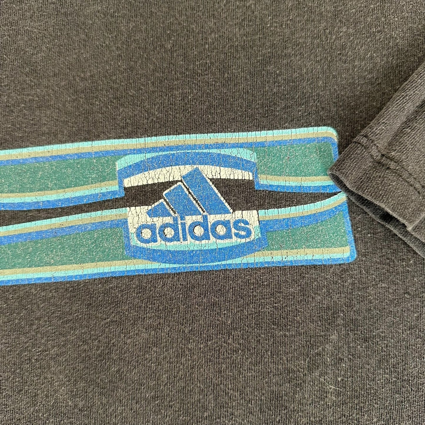 Vintage 90s Adidas Wavy Chest Stripe T-Shirt Boxy Sun Faded Black XL Streetwear