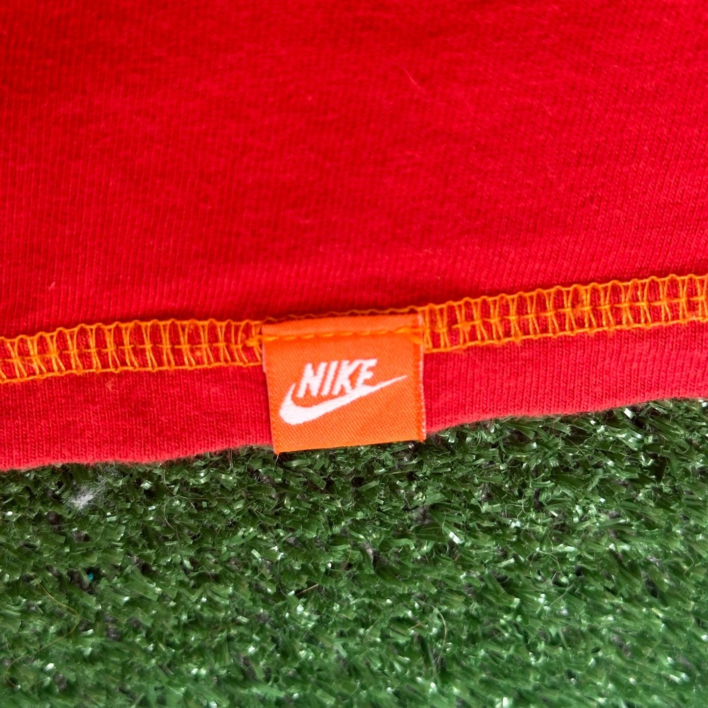Vintage Y2K Nike Center Swoosh Muscle Shirt Sleeveless Tank Red L Surf Beach Gym