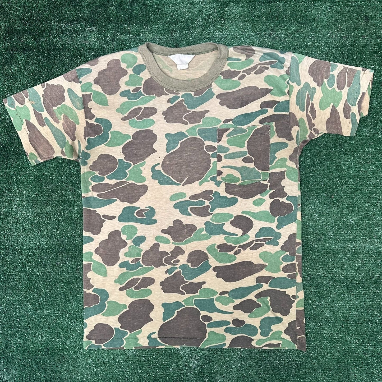 Vintage 80s Duxbak Duck Camo T-Shirt Paper Thin Single Stitch Frogskin S/M