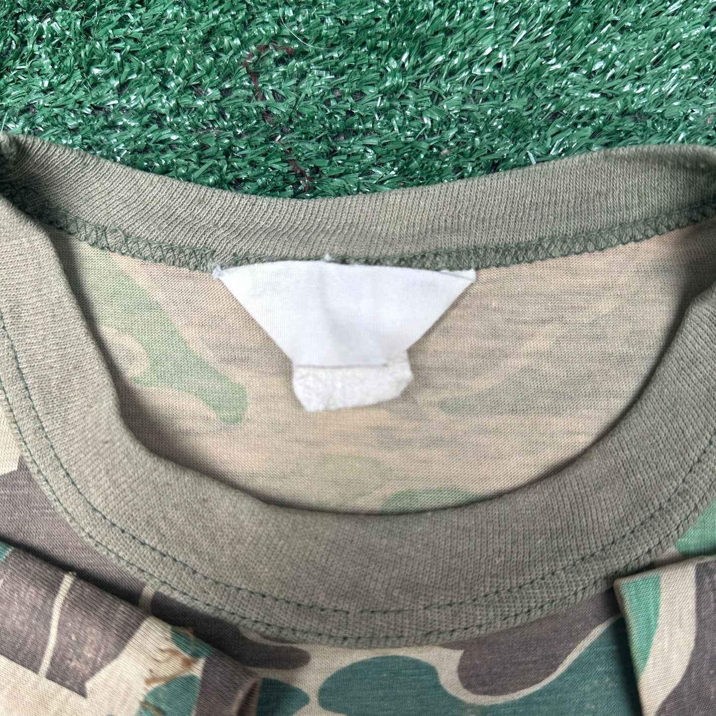 Vintage 80s Duxbak Duck Camo T-Shirt Paper Thin Single Stitch Frogskin S/M