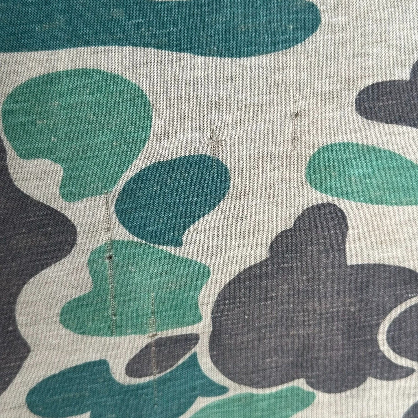 Vintage 80s Duxbak Duck Camo T-Shirt Paper Thin Single Stitch Frogskin S/M