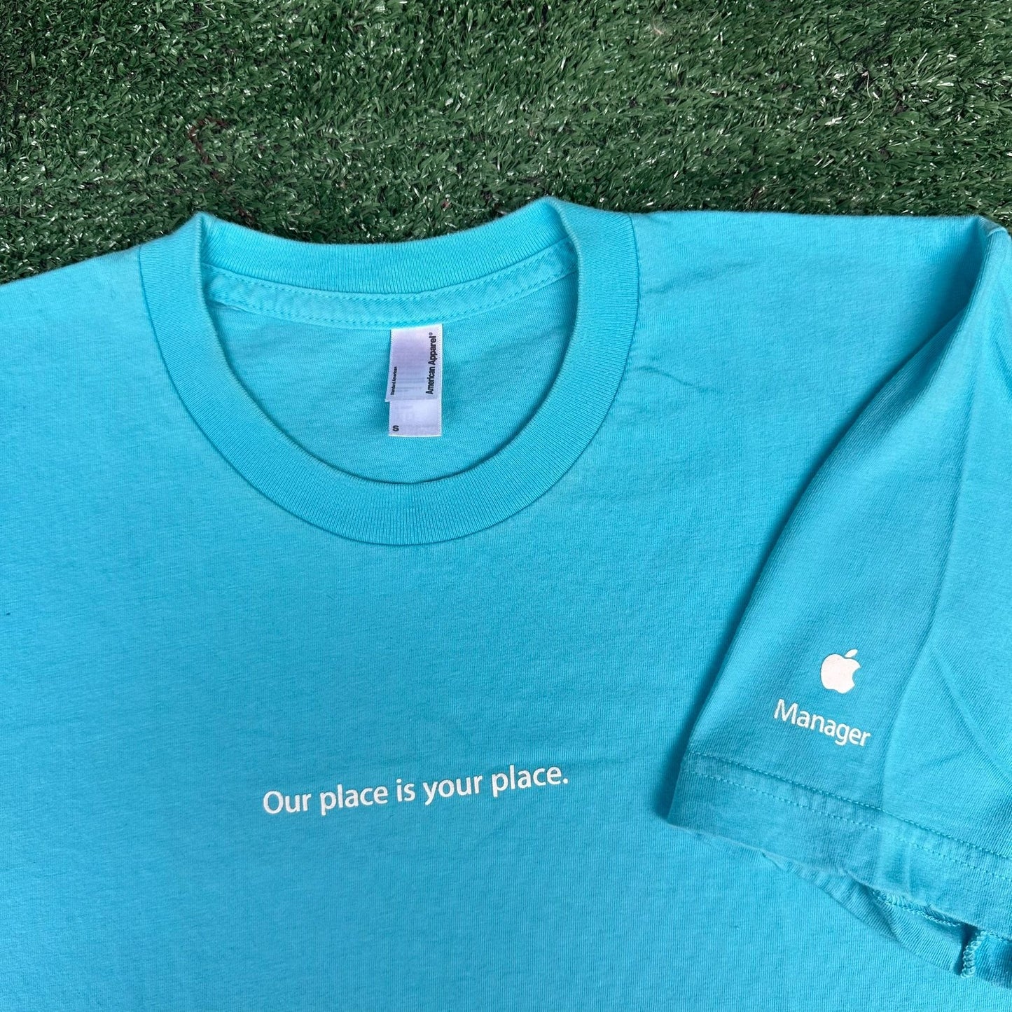 Vintage Y2K Apple Store Manager Employee T-Shirt Rare Tech Promo Quote Blue S