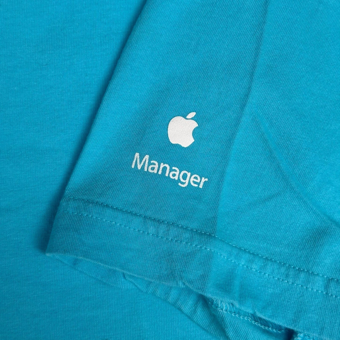 Vintage Y2K Apple Store Manager Employee T-Shirt Rare Tech Promo Quote Blue S