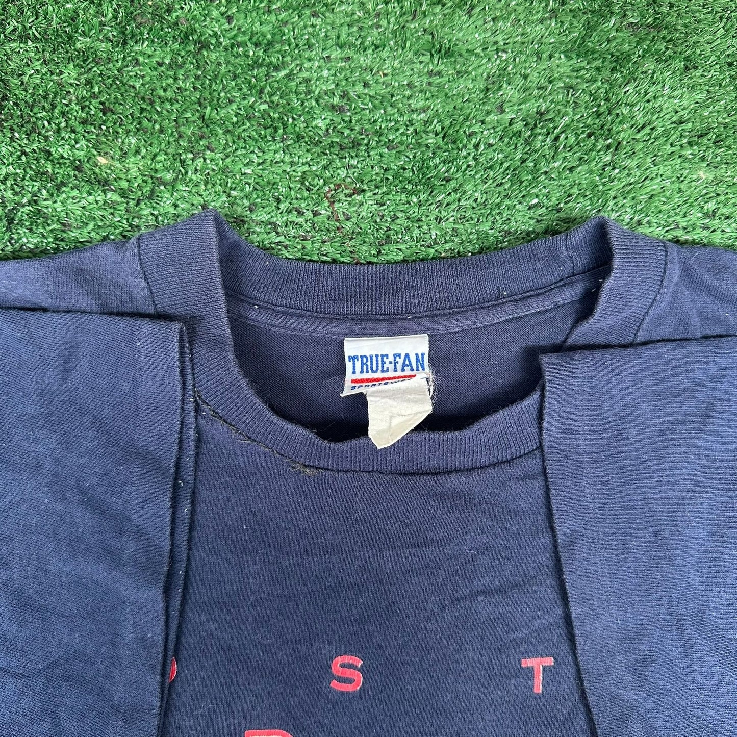 Vintage 90s Boston Red Sox T-Shirt Navy L 1997 MLB Baseball Single Stitch