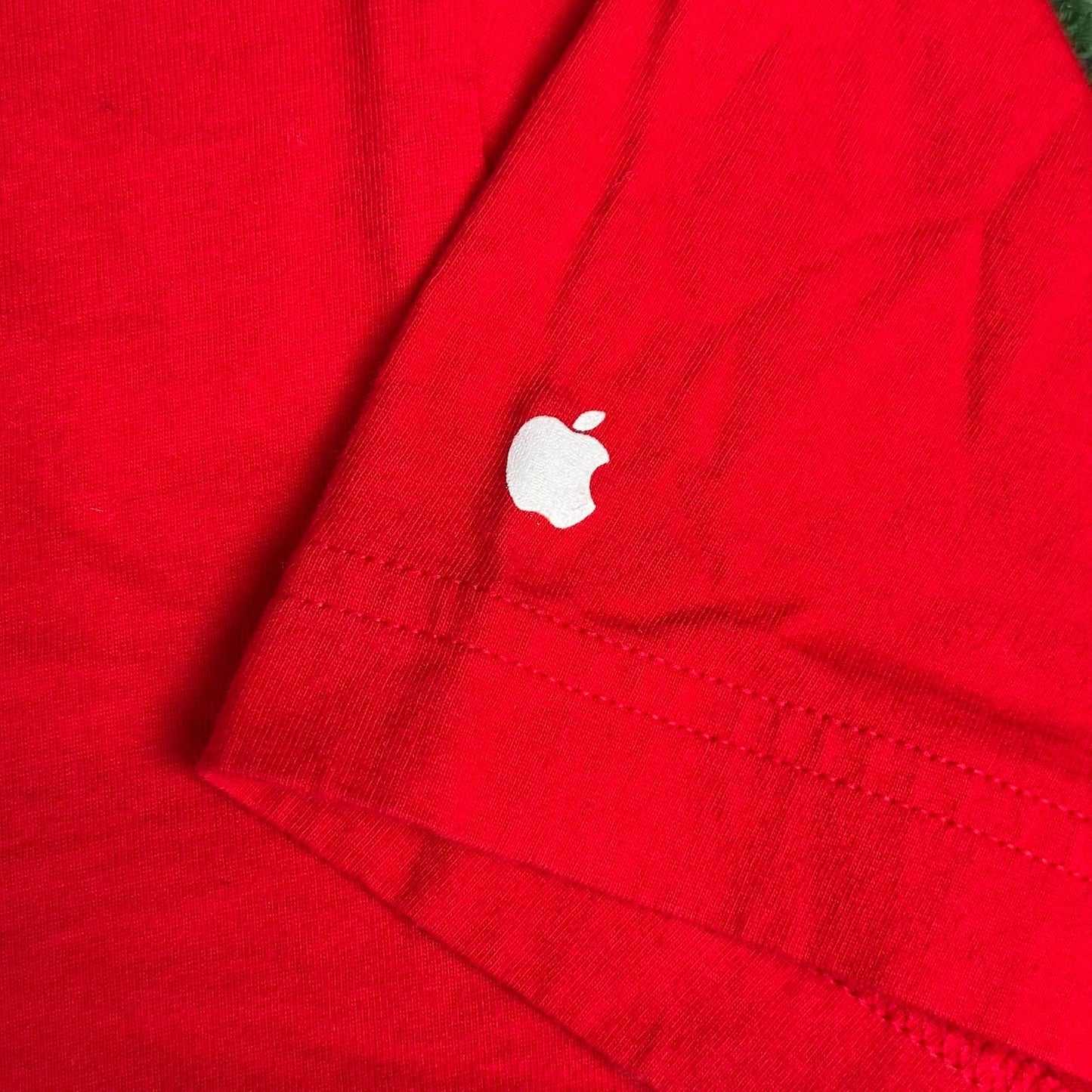 Vintage Y2K Apple Store One Wise Man T-Shirt Employee Rare Tech Promo Quote Red