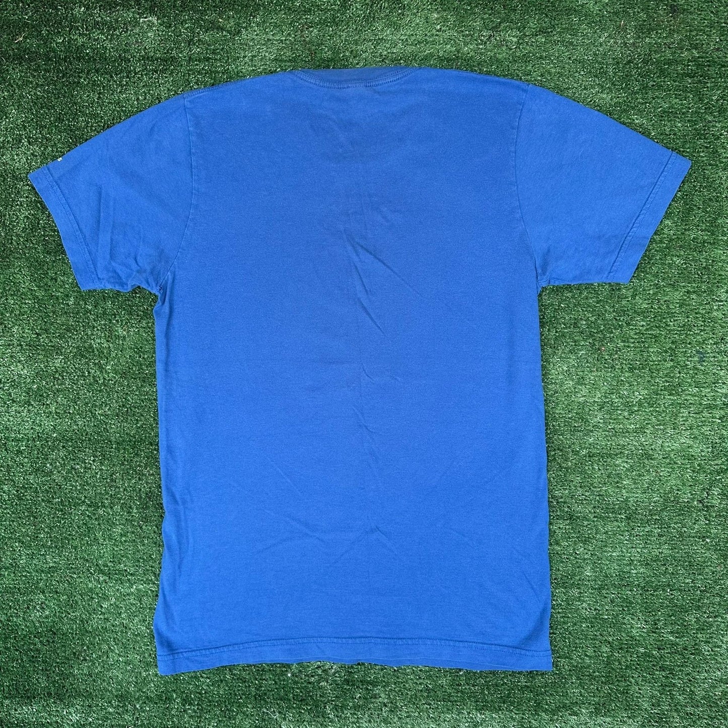 Vintage Y2K Apple Store Genius Quote T-Shirt Blue S Not All Heroes Wear Capes