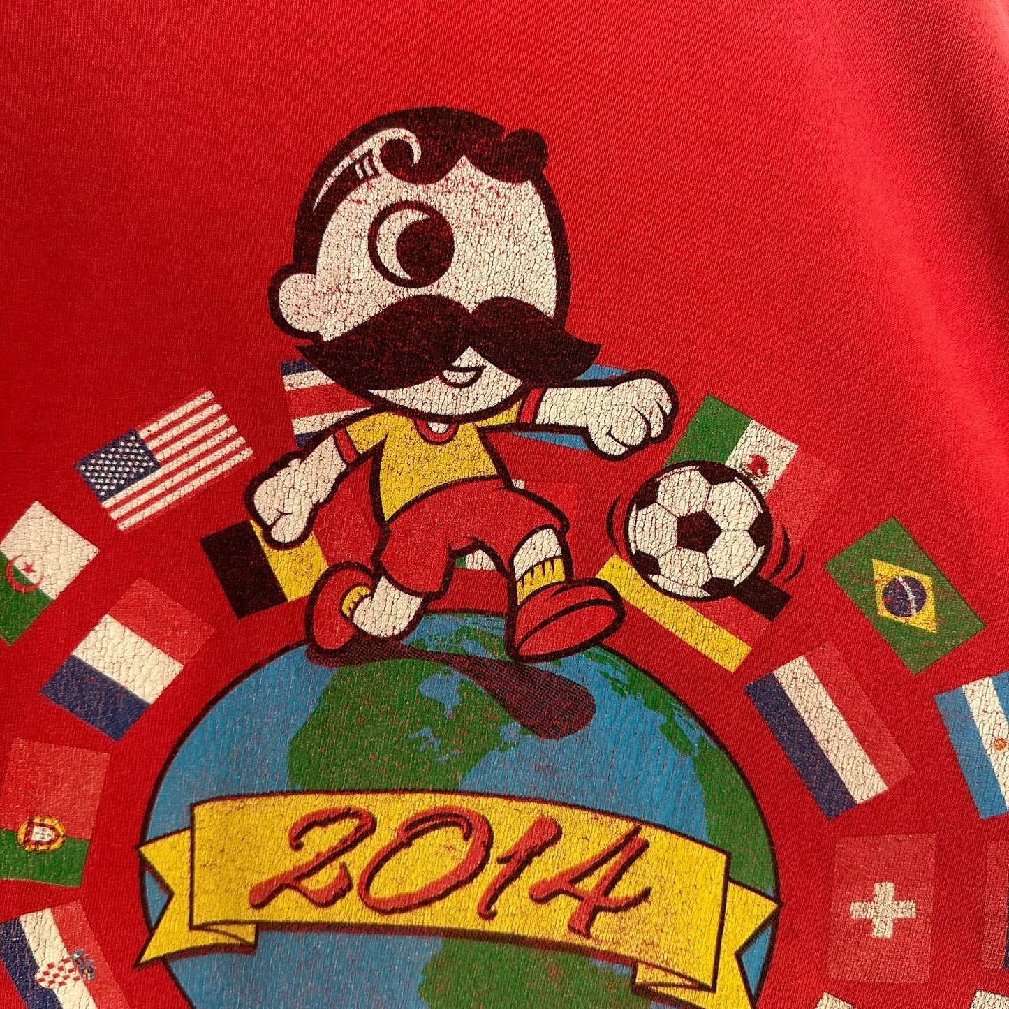 2014 FIFA World Cup Soccer T-Shirt Red XL National Flags Football Blokecore