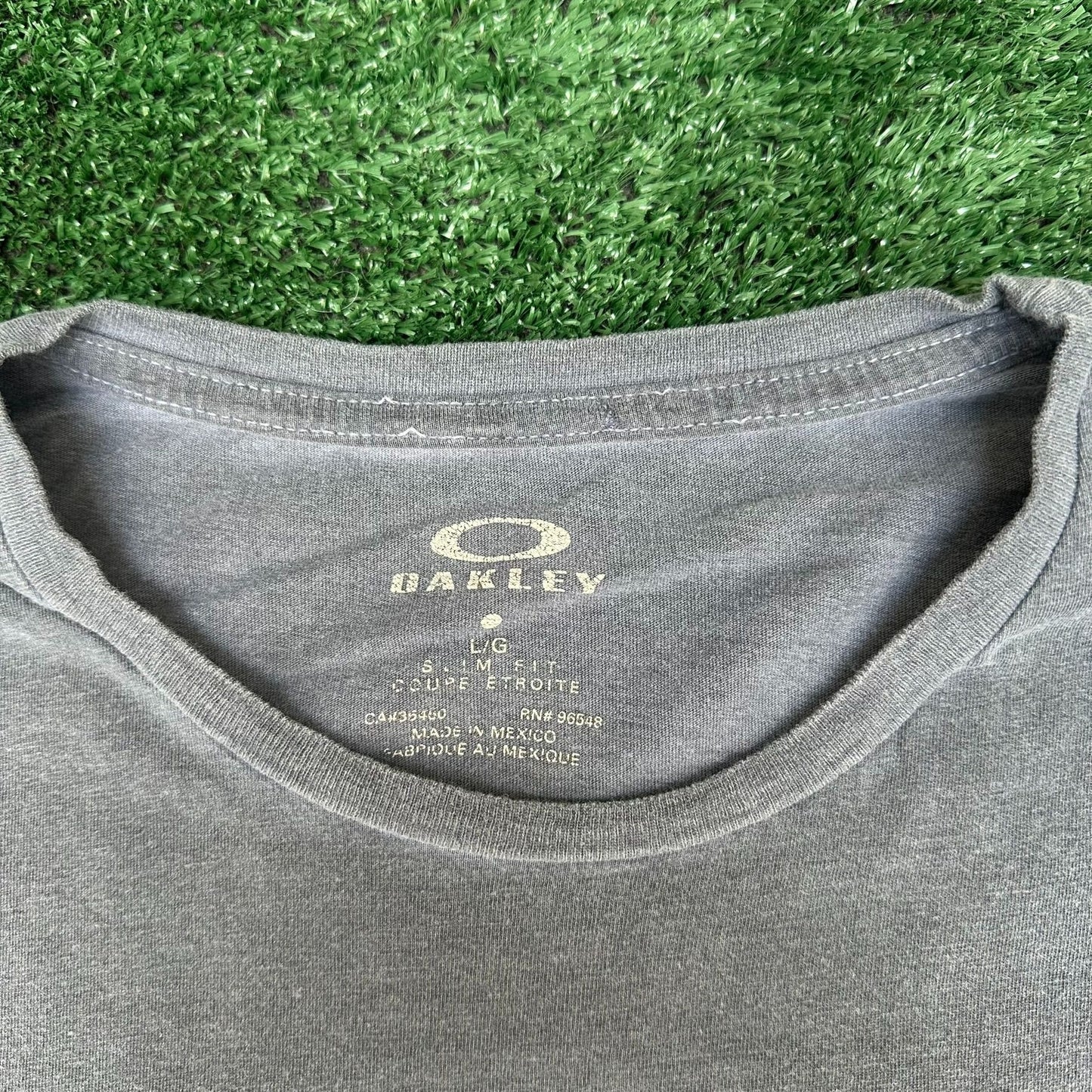 Oakley Icon Stripe Gradient Pocket T-Shirt Gorpcore Surf Skate Gray L Slim Fit