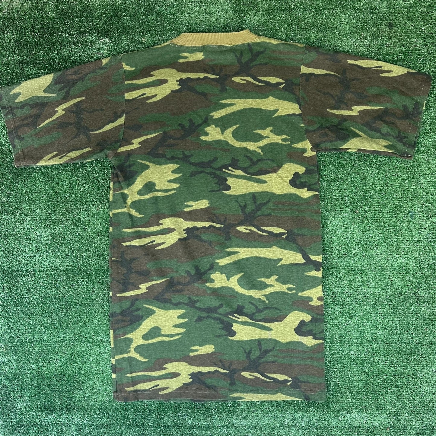 Vintage 90s M81 Woodland Camo T-Shirt Grunge Punk Army Military Paper Thin S