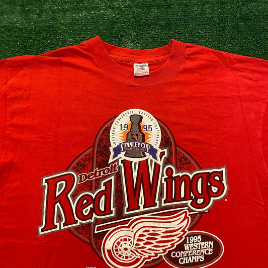 Detroit Red Wings Vintage 90s Hockey T-Shirt