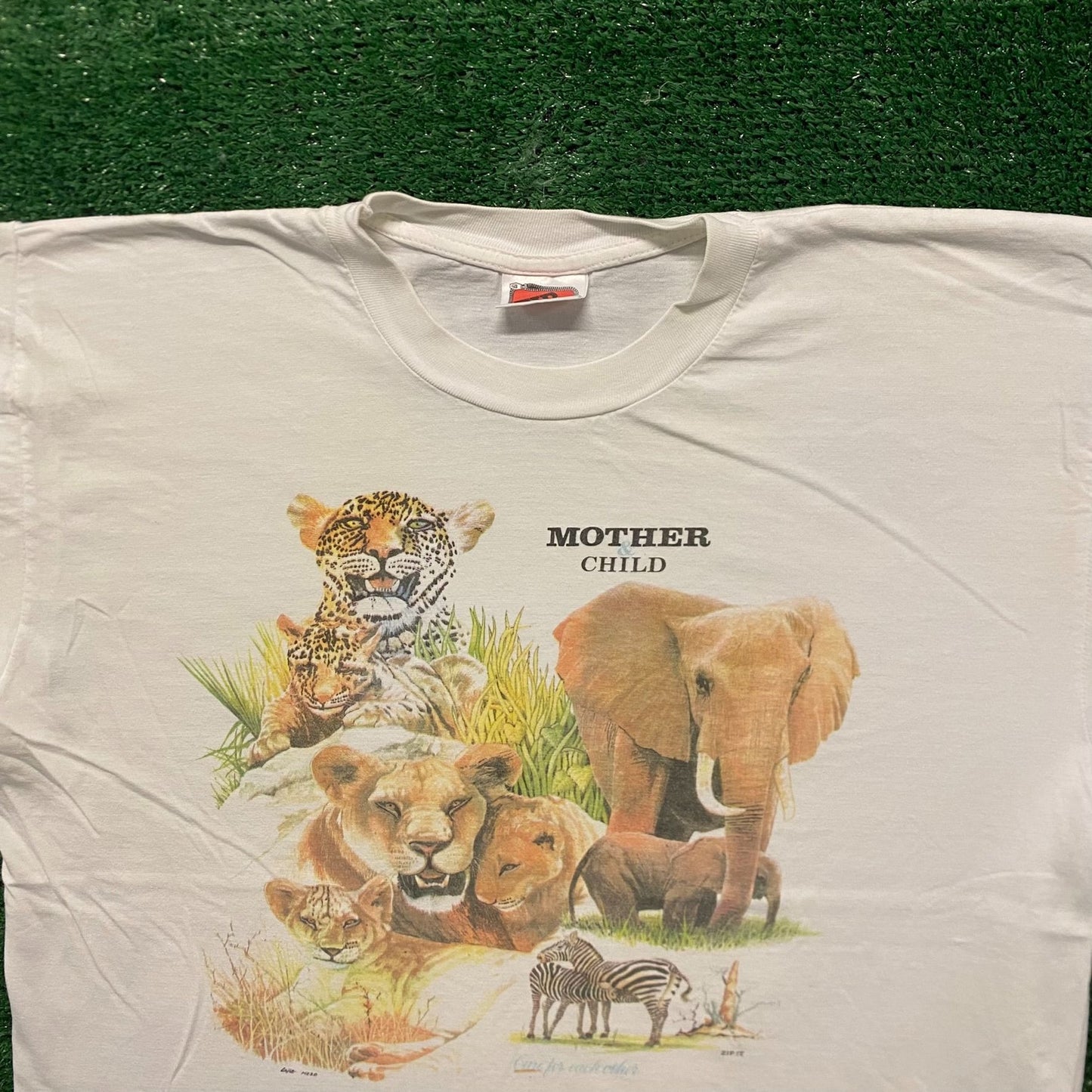 Vintage 90s Essential Baby Animals Nature T-Shirt