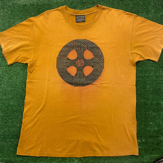 Celtic Cross Vintage 90s Grunge T-Shirt