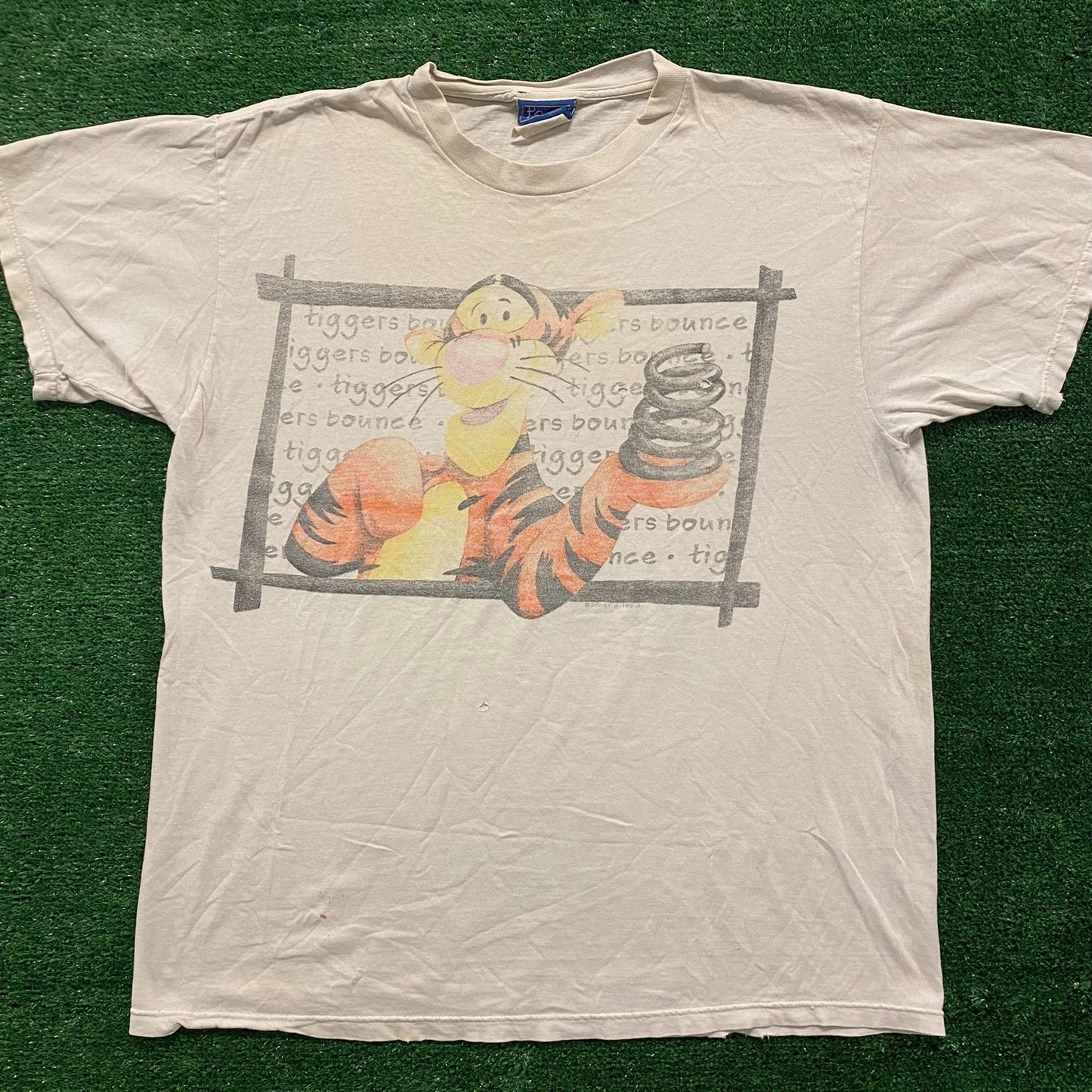 Pooh Tigger Vintage Disney Movie T-Shirt