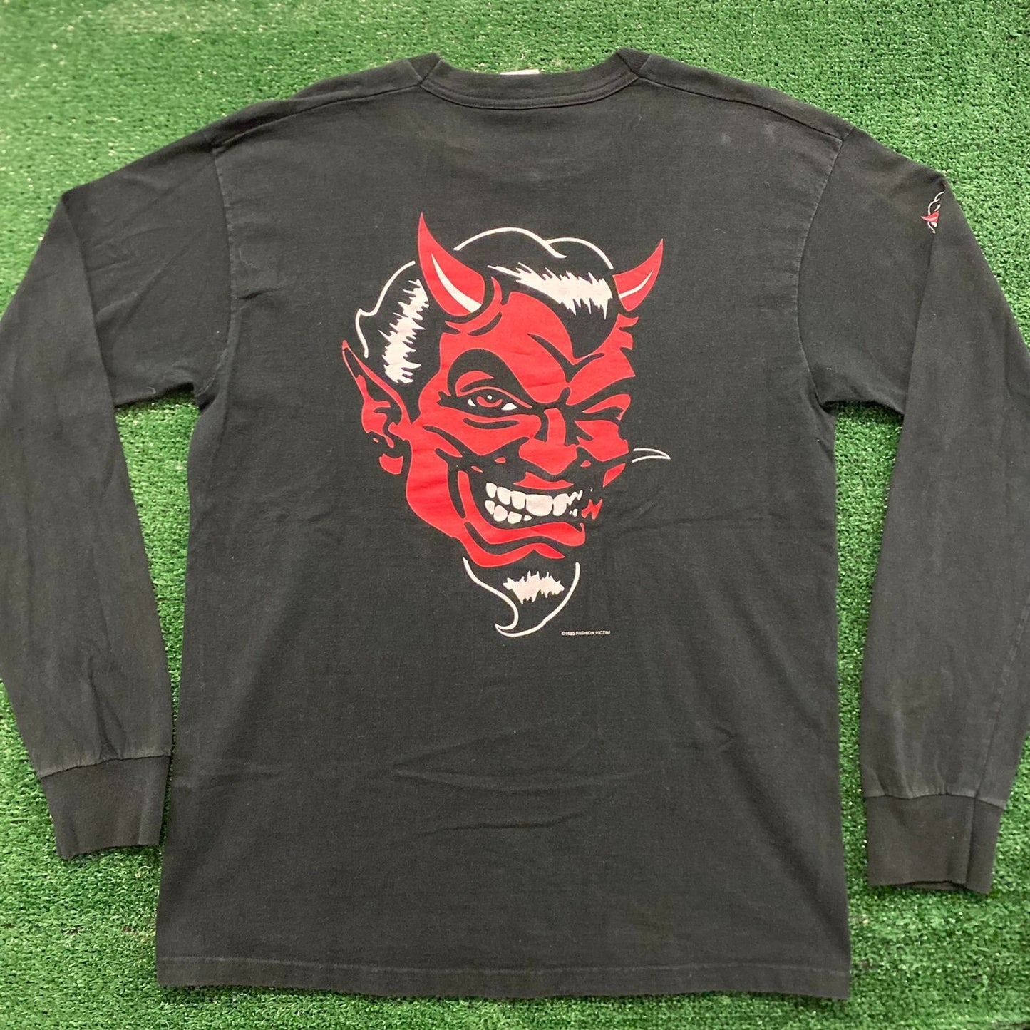 Fashion Victim Devil Vintage 90s Punk T-Shirt