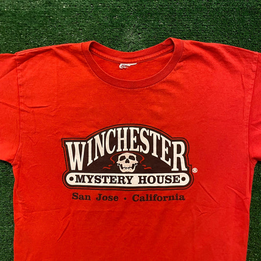 Vintage Y2K Essential Winchester Mystery House Skull Tourist T-Shirt