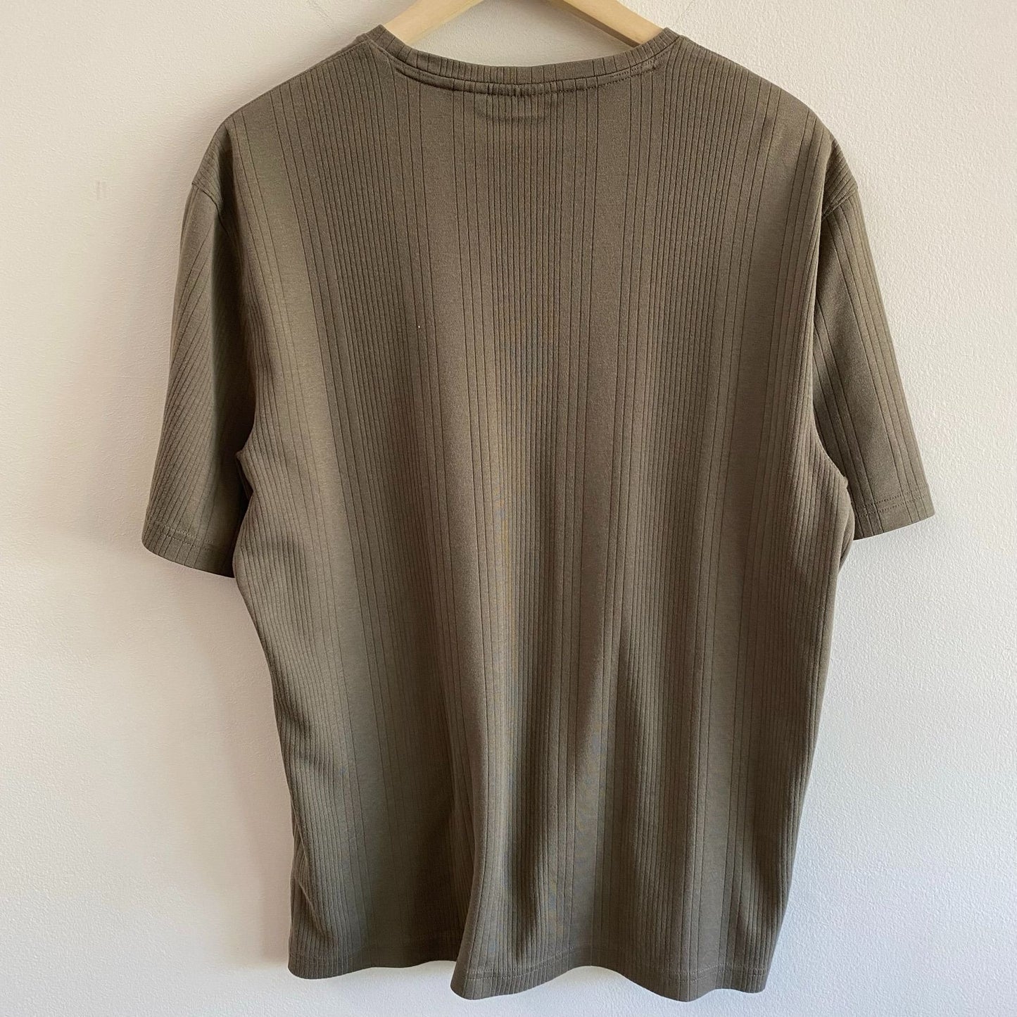 Claiborne Taupe Ribbed S/S Tee
