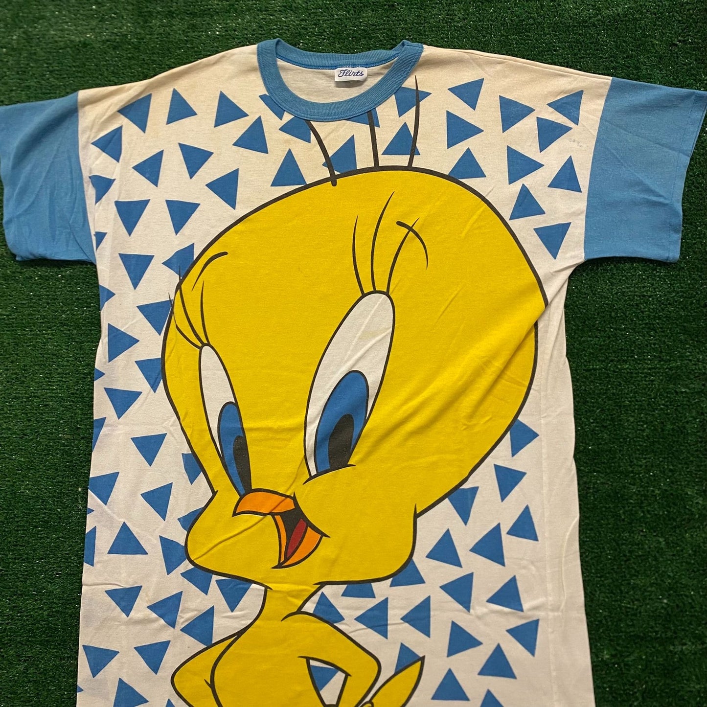 Tweety Vintage 90s Looney Tunes Cartoon T-Shirt