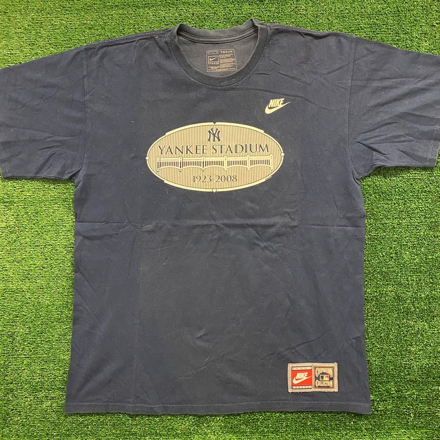 Vintage Nike Athletics Gray Graphic T-Shirt Adult Size L - Shop Thrift KC