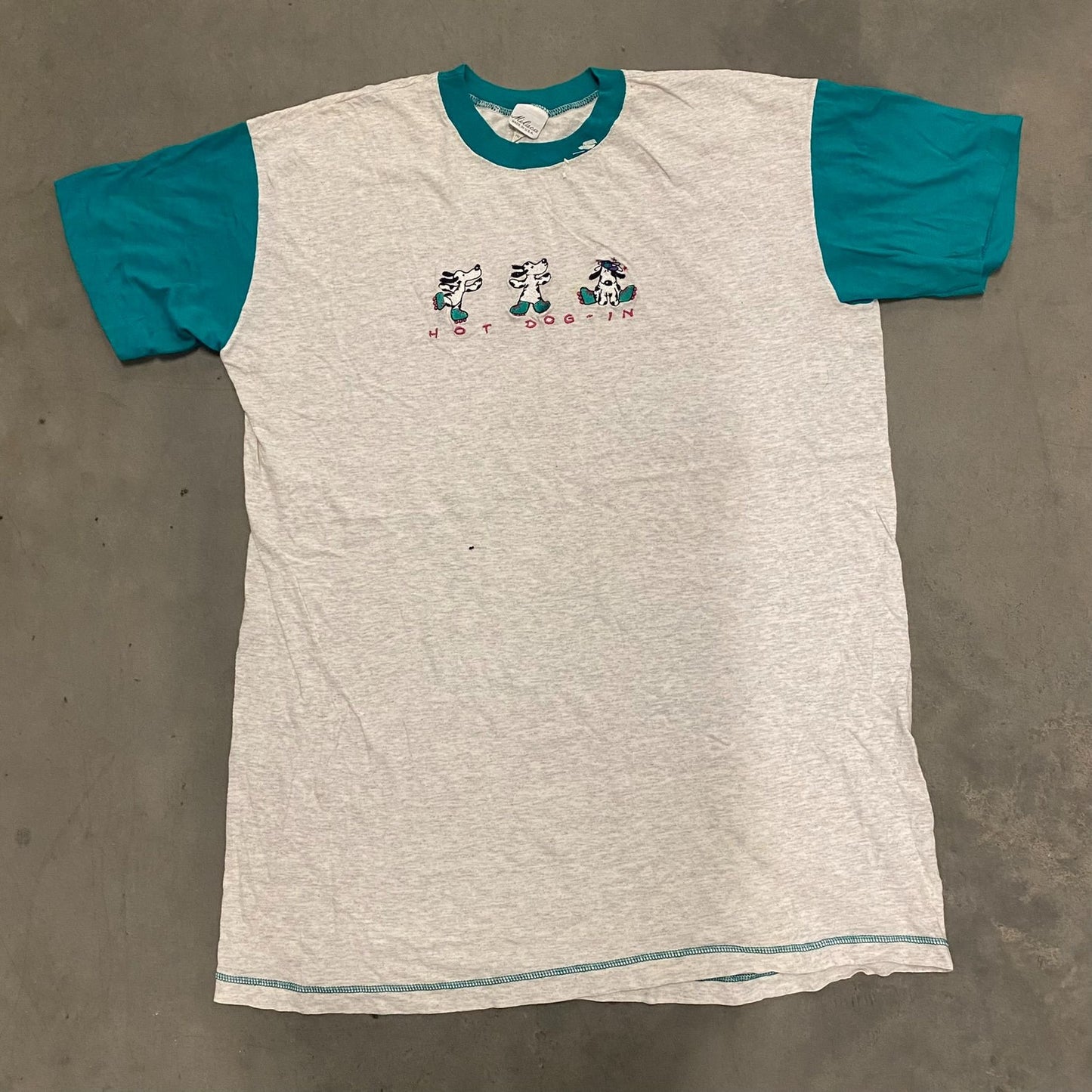 Rollerskating Dog Vintage T-Shirt