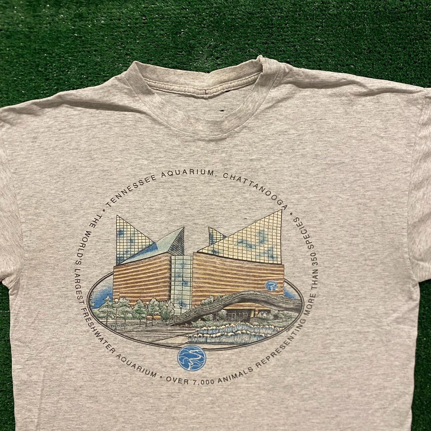 Tennessee Aquarium Vintage 90s Nature T-Shirt