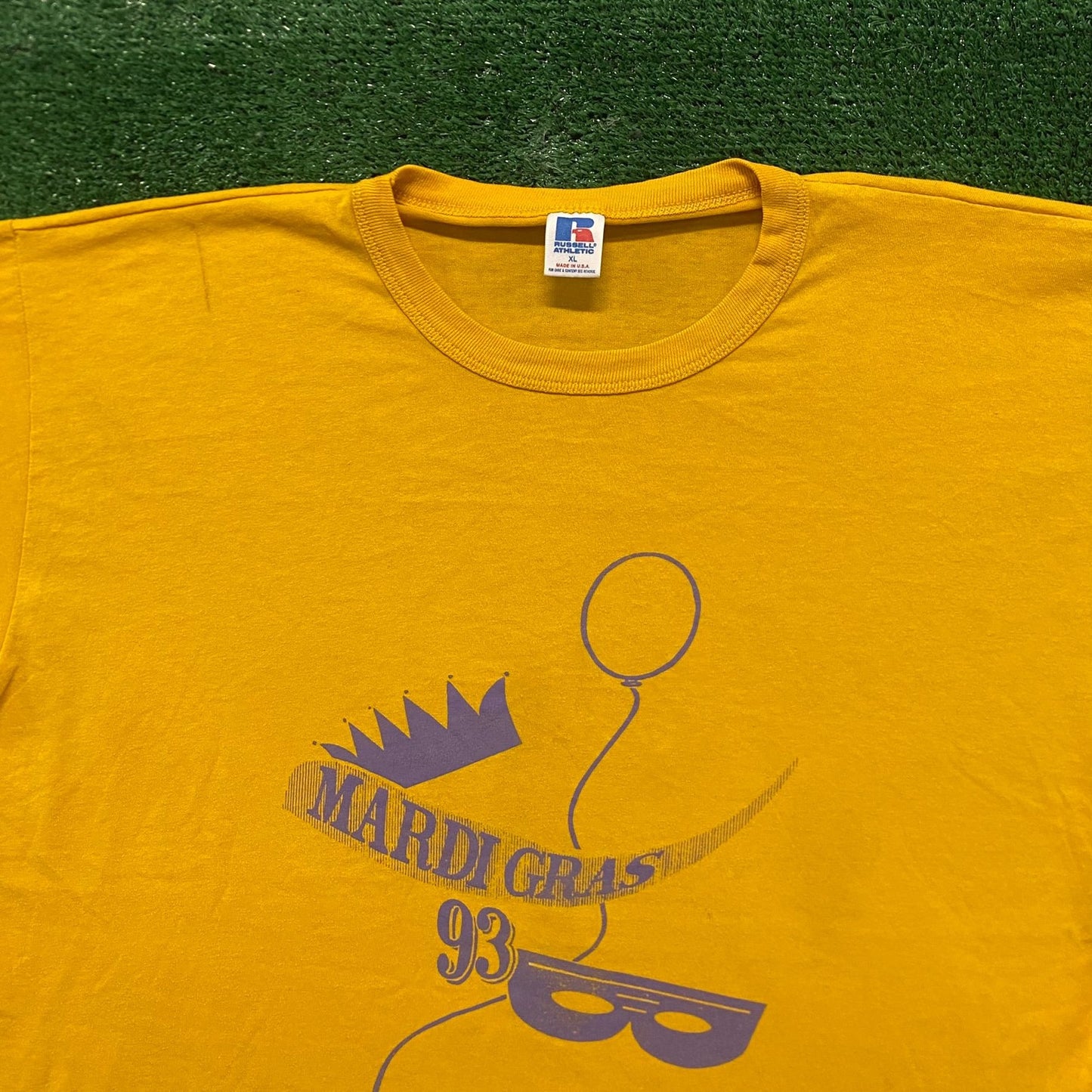 Mardi Gras Mask Vintage 90s T-Shirt