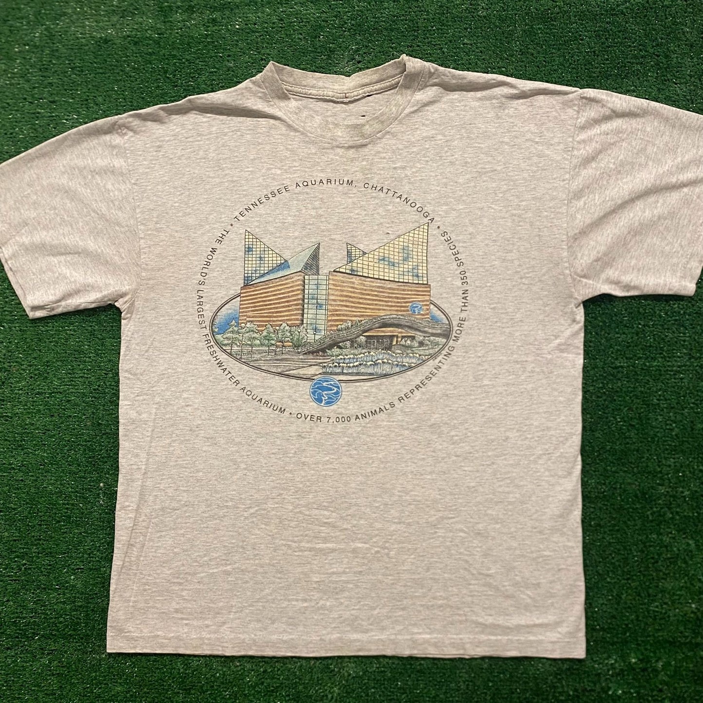 Tennessee Aquarium Vintage 90s Nature T-Shirt