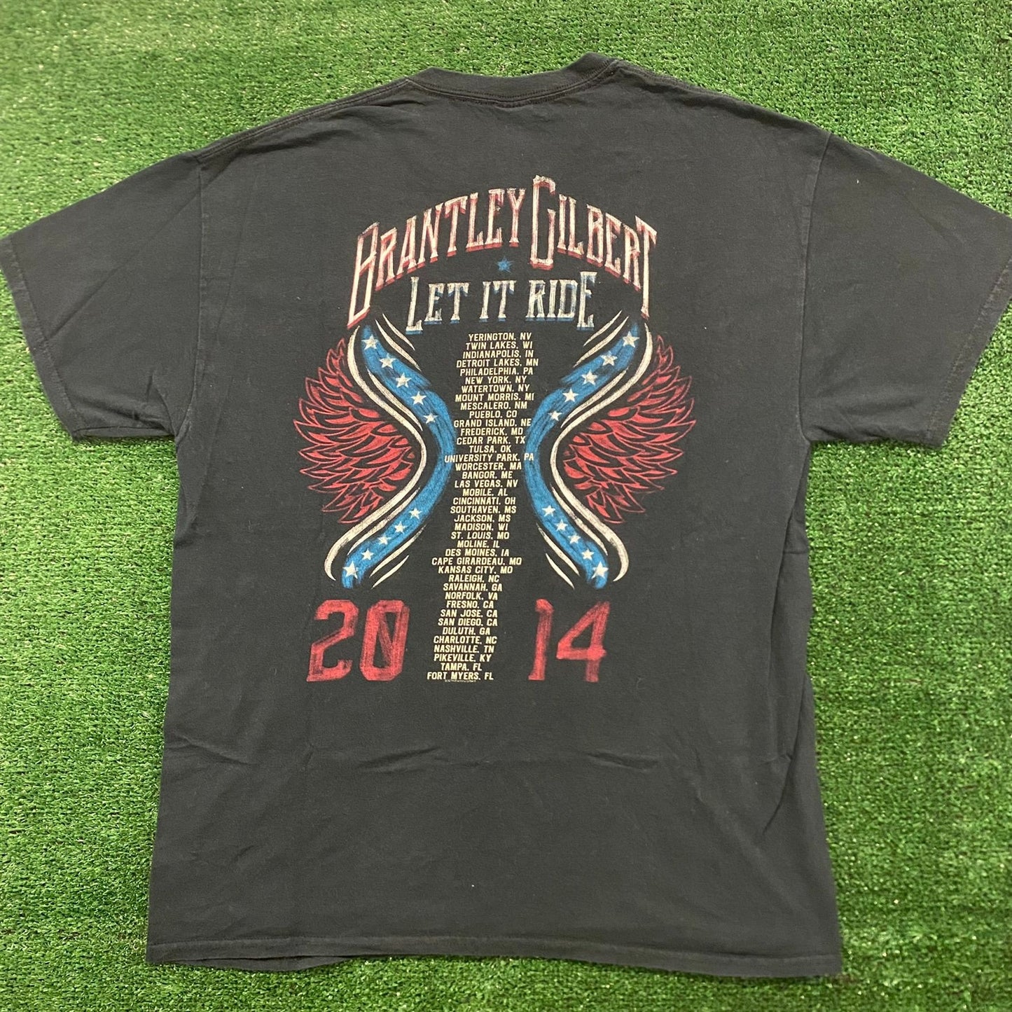 Brantley Gilbert Vintage Western Country Music Band T-Shirt