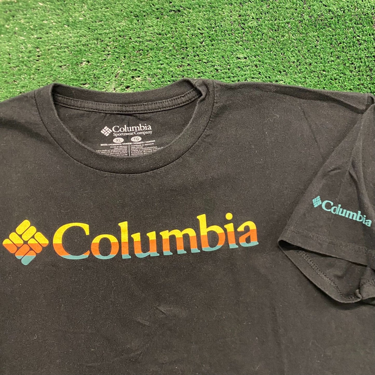 Columbia Sportswear Tri Color Vintage Outdoor T-Shirt
