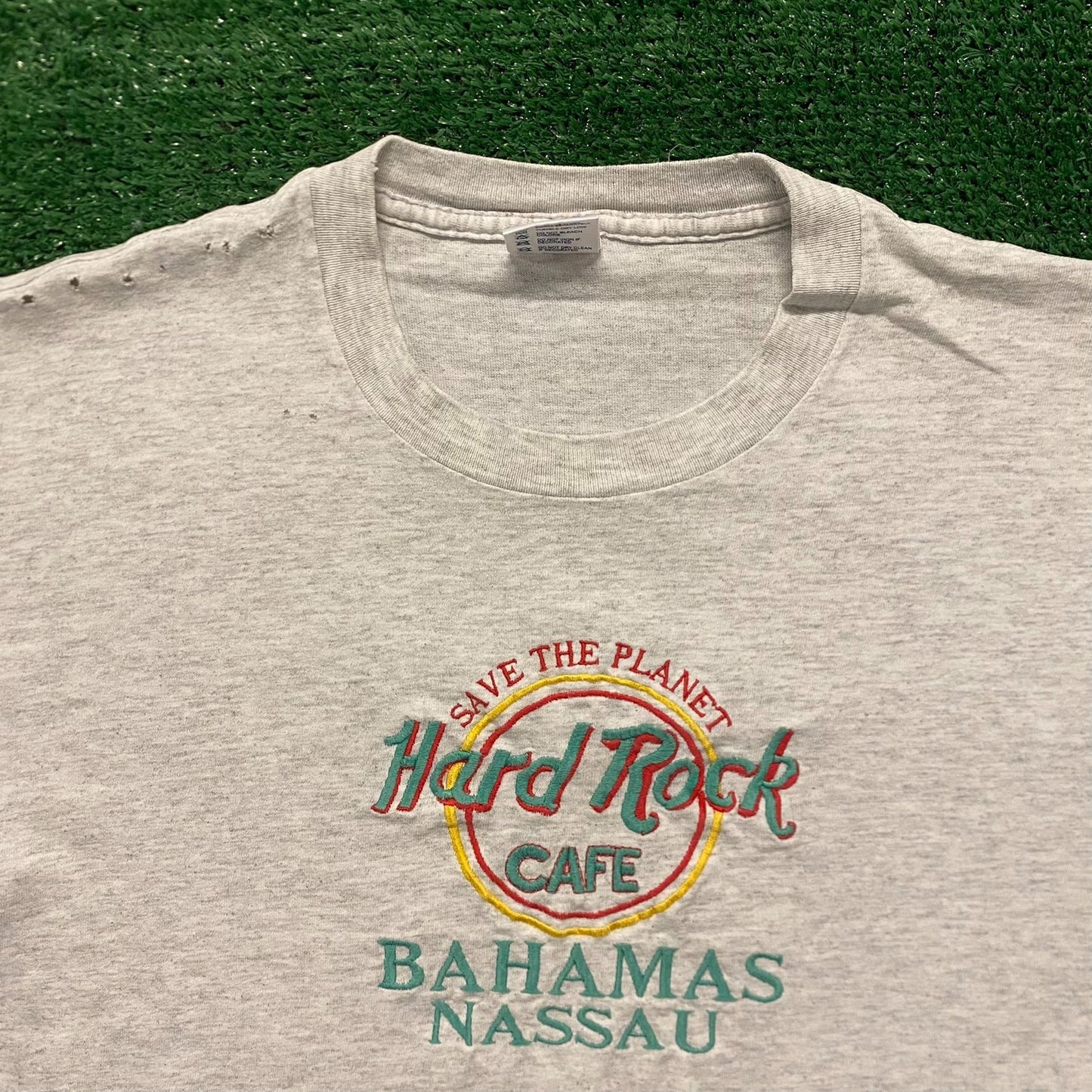 Vintage 90s Essential Hard Rock Cafe Nassau Tourist T-Shirt